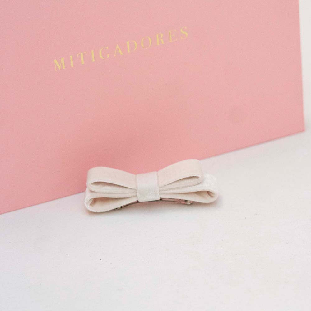 Mini Bow - Cream Velvet